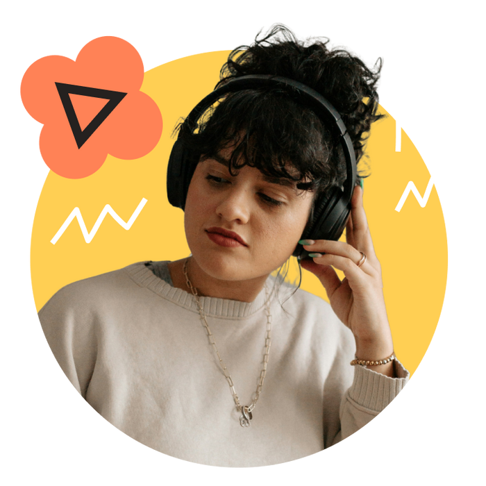 Junge Frau mit Kopfhörern und coolem Look vor buntem Hintergrund